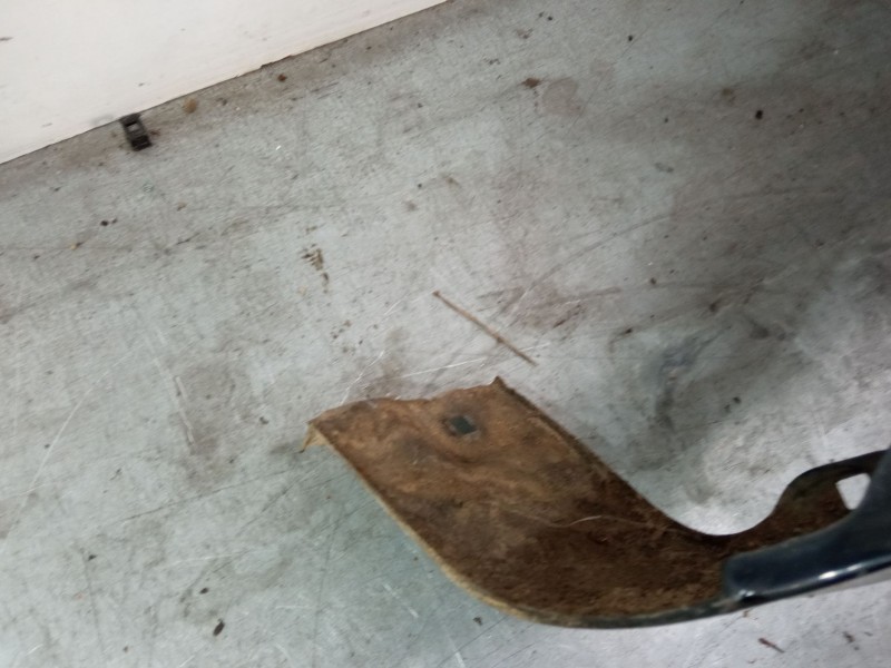 Recambio de aleta delantera derecha para toyota yaris (_p1_) 1.3 (ncp10_, scp12_) referencia OEM IAM   