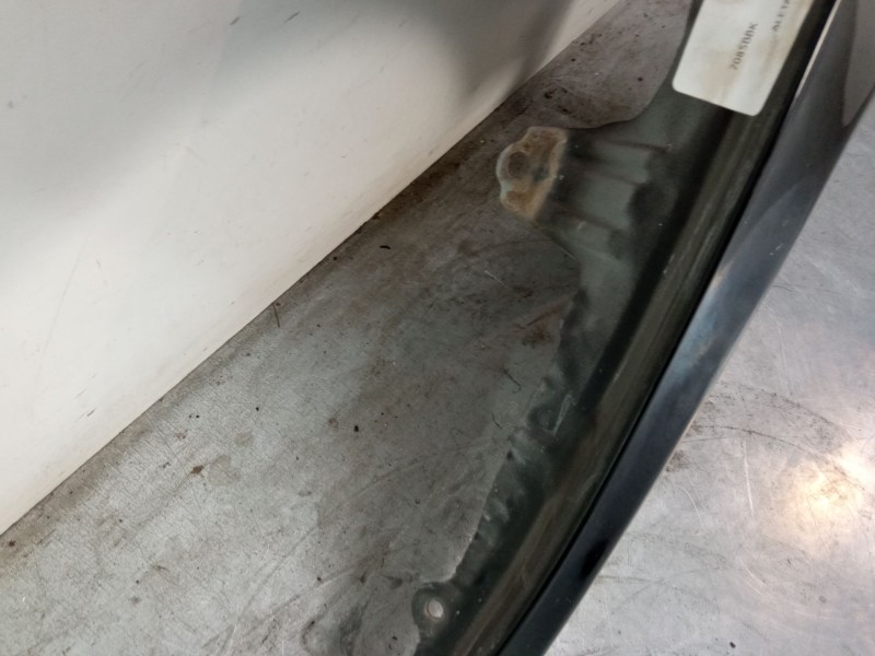 Recambio de aleta delantera derecha para toyota yaris (_p1_) 1.3 (ncp10_, scp12_) referencia OEM IAM   