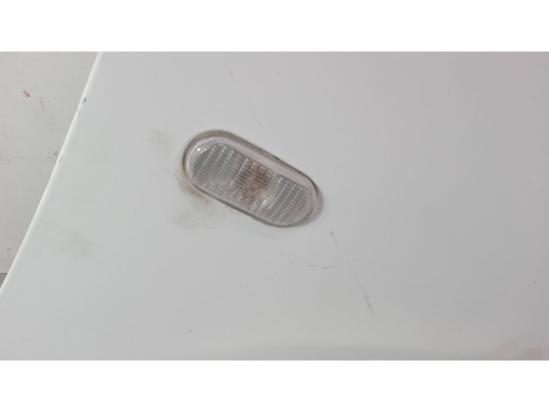 Recambio de aleta delantera derecha para renault clio ii (bb_, cb_) 1.2 (bb0a, bb0f, bb10, bb1k, bb28, bb2d, bb2h, cb0a,... refe