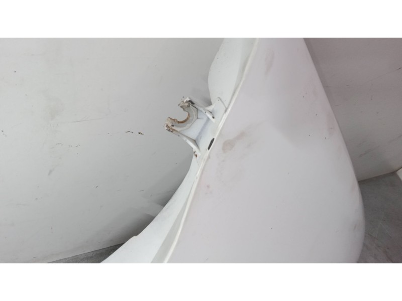 Recambio de aleta delantera derecha para renault clio ii (bb_, cb_) 1.2 (bb0a, bb0f, bb10, bb1k, bb28, bb2d, bb2h, cb0a,... refe