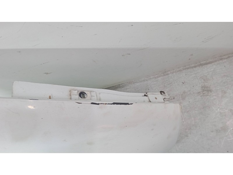 Recambio de aleta delantera derecha para renault clio ii (bb_, cb_) 1.2 (bb0a, bb0f, bb10, bb1k, bb28, bb2d, bb2h, cb0a,... refe