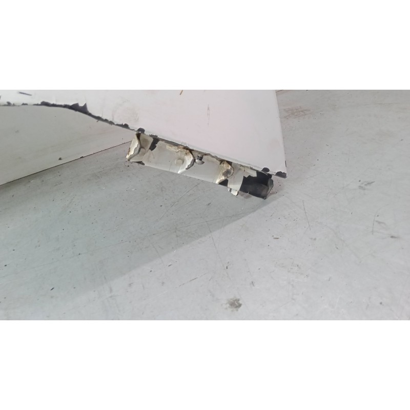 Recambio de aleta delantera derecha para renault clio ii (bb_, cb_) 1.2 (bb0a, bb0f, bb10, bb1k, bb28, bb2d, bb2h, cb0a,... refe