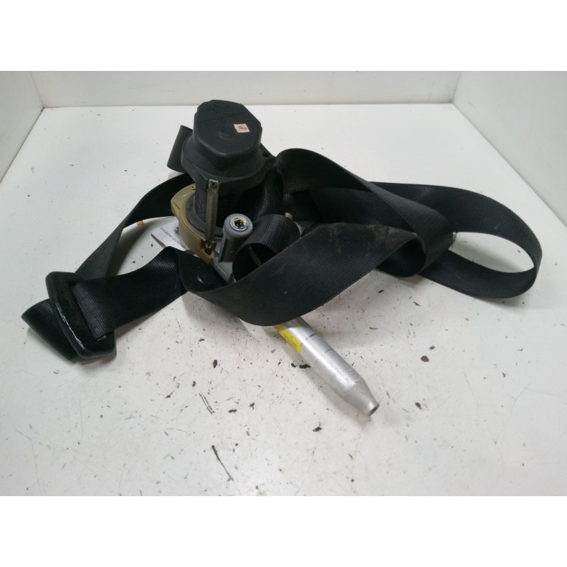 Recambio de cinturon seguridad delantero izquierdo para mercedes-benz clase c (w202) c 240 (202.026) referencia OEM IAM 30001933