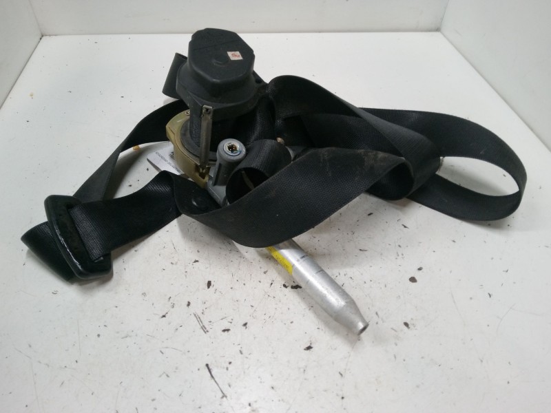Recambio de cinturon seguridad delantero izquierdo para mercedes-benz clase c (w202) c 240 (202.026) referencia OEM IAM 30001933
