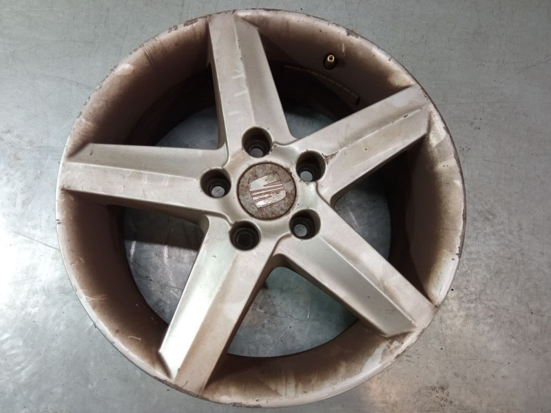 Recambio de llanta aluminio 16´´ para seat leon (1p1) 1.6 tdi referencia OEM IAM 5P0601025K  