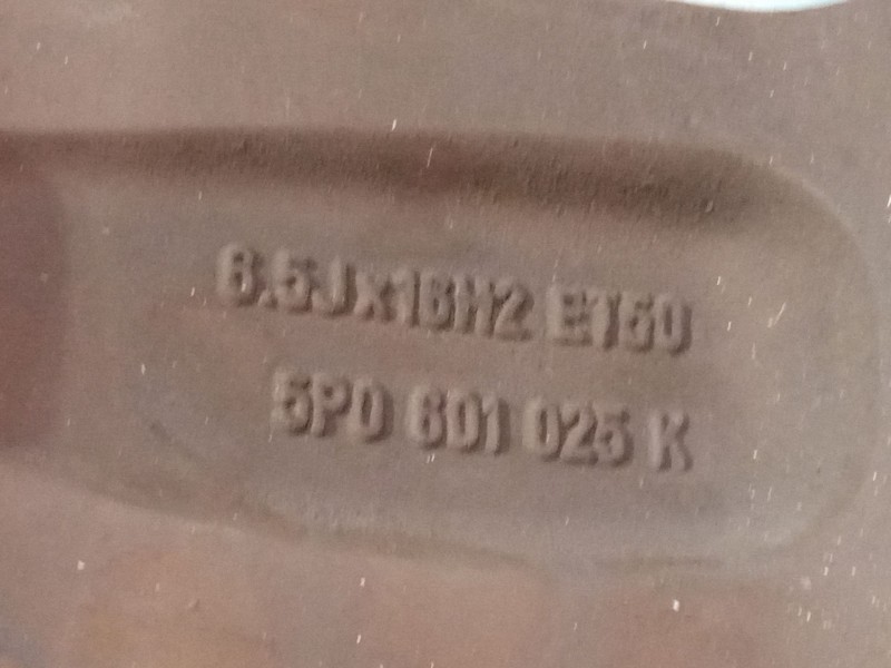 Recambio de llanta aluminio 16´´ para seat leon (1p1) 1.6 tdi referencia OEM IAM 5P0601025K  