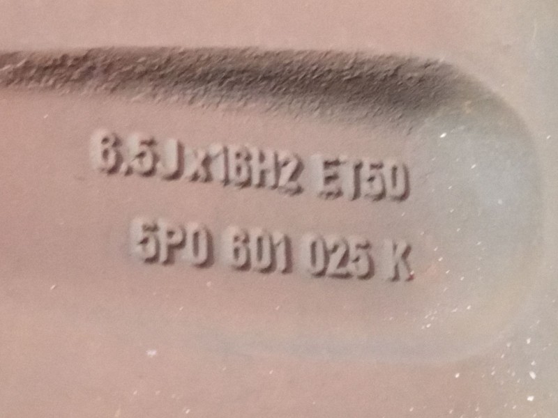 Recambio de llanta aluminio 16´´ para seat leon (1p1) 1.6 tdi referencia OEM IAM 5P0601025K  