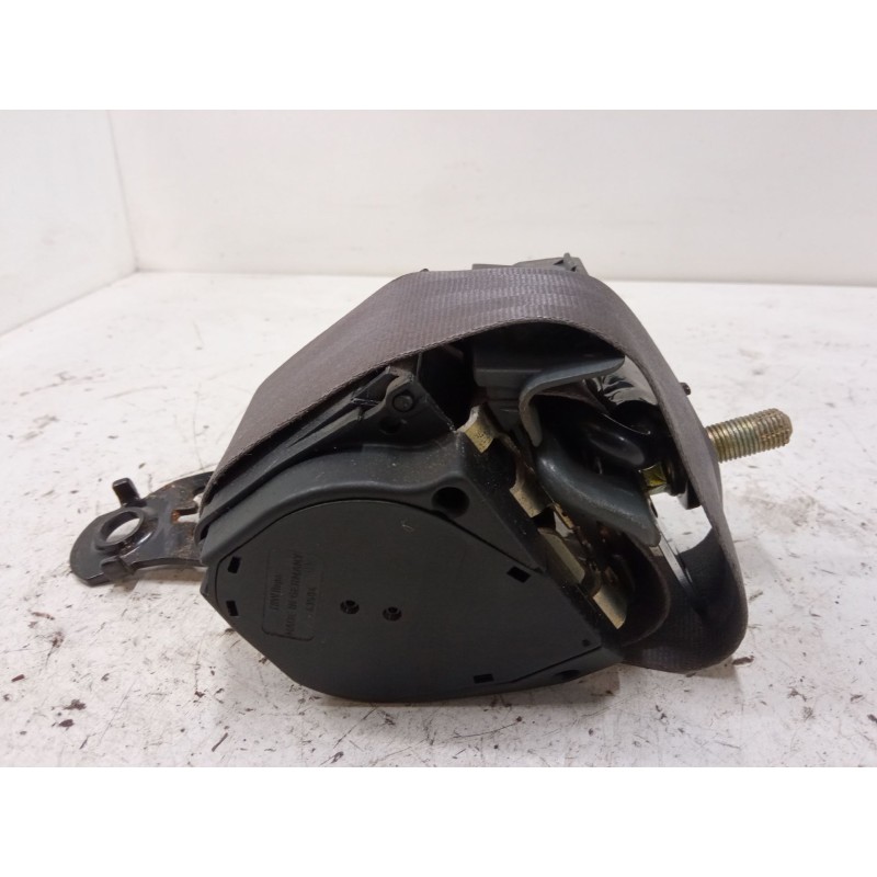 Recambio de cinturon seguridad trasero derecho para renault clio i (b/c57_, 5/357_) 1.2 (5/357y, 5/357k) referencia OEM IAM   