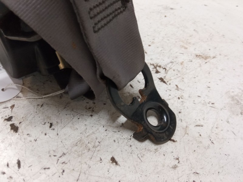 Recambio de cinturon seguridad trasero izquierdo para renault clio i (b/c57_, 5/357_) 1.2 (5/357y, 5/357k) referencia OEM IAM   