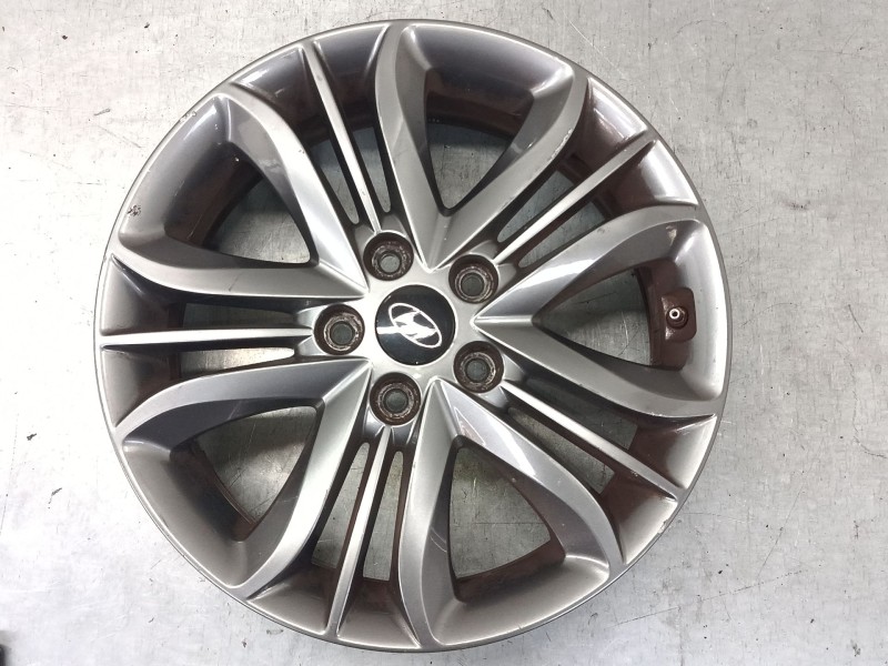 Recambio de llanta aluminio 17´´ para hyundai ix35 (lm, el, elh) 1.7 crdi referencia OEM IAM   