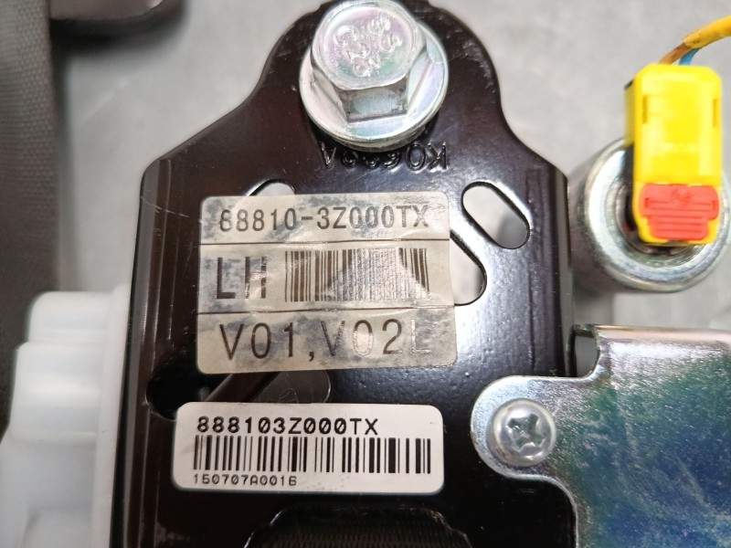 Recambio de cinturon seguridad delantero izquierdo para hyundai i40 i (vf) 1.7 crdi referencia OEM IAM 688103Z000TX  