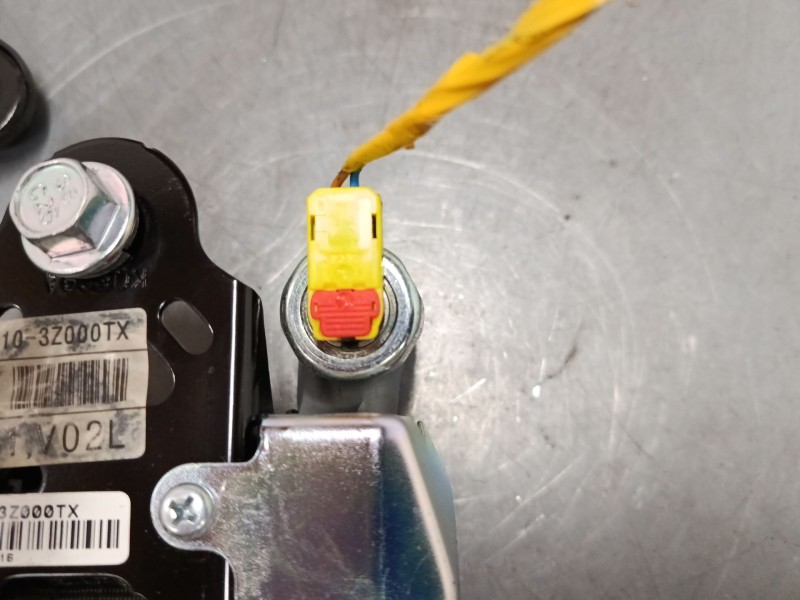 Recambio de cinturon seguridad delantero izquierdo para hyundai i40 i (vf) 1.7 crdi referencia OEM IAM 688103Z000TX  