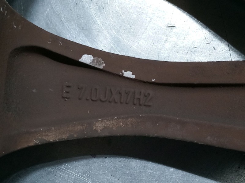 Recambio de llanta aluminio 17´´ para ford focus iii 1.6 tdci referencia OEM IAM 8M5J10076B  