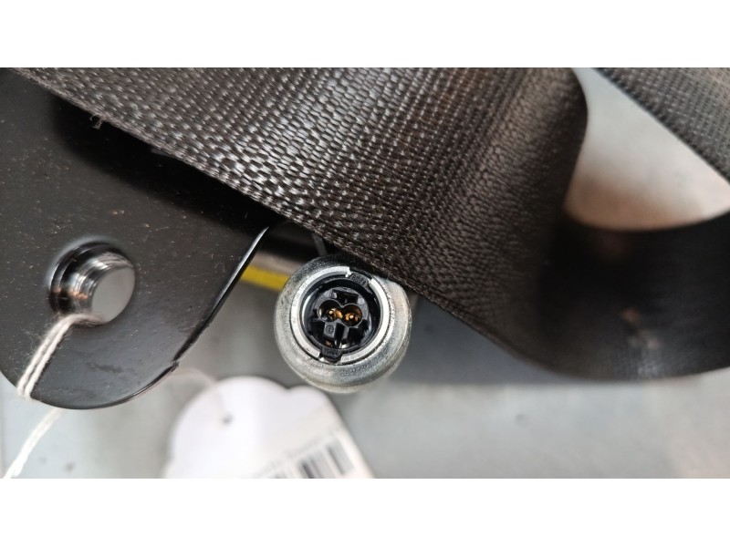 Recambio de cinturon seguridad delantero izquierdo para opel insignia a sports tourer (g09) 2.0 cdti (35) referencia OEM IAM 501