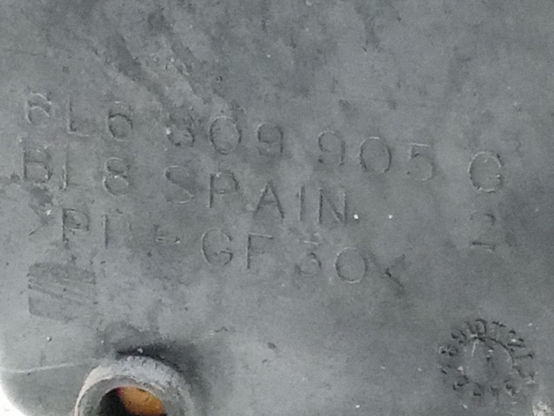 Recambio de tapa exterior combustible para seat ibiza iii (6l1) 1.4 16v referencia OEM IAM 6L6809905  