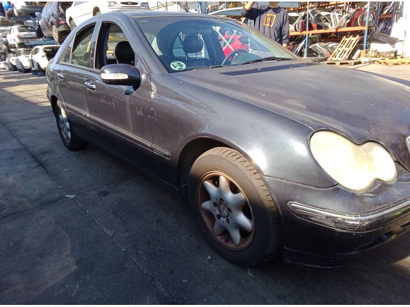 mercedes-benz clase c (w203) del año 2003