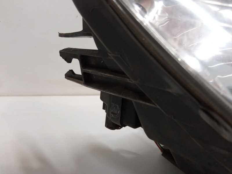 Recambio de faro derecho para peugeot 206 hatchback (2a/c) 2.0 hdi 90 referencia OEM IAM 9628666780  