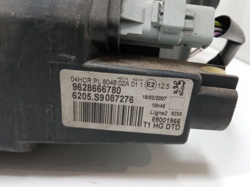 Recambio de faro derecho para peugeot 206 hatchback (2a/c) 2.0 hdi 90 referencia OEM IAM 9628666780  