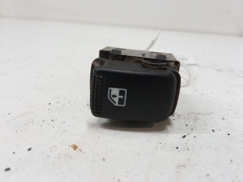 Recambio de mando elevalunas trasero derecho para hyundai matrix (fc) 1.6 referencia OEM IAM   