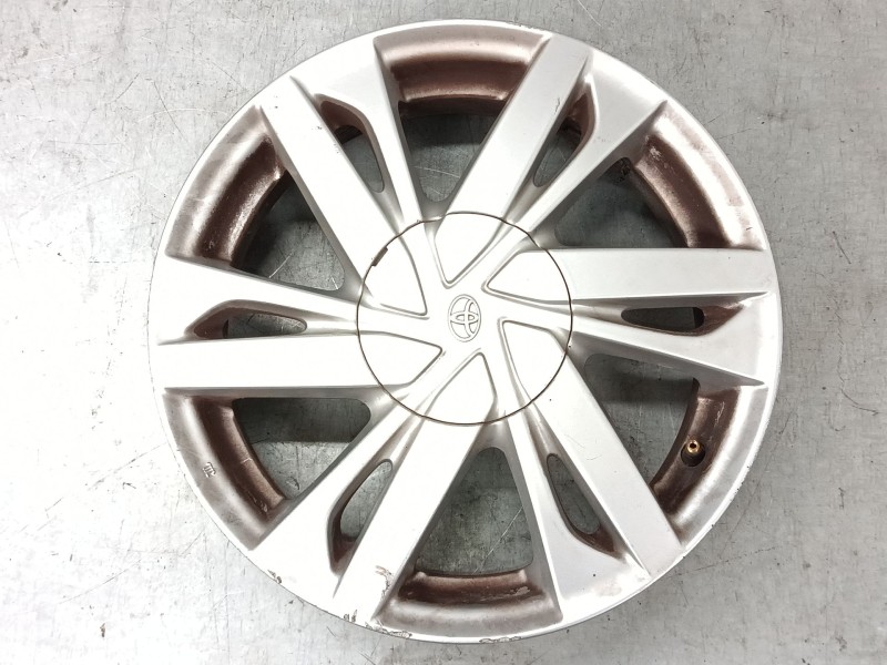Recambio de llanta alumino 15´´ para toyota aygo (_b4_) 1.0 (kgb40) referencia OEM IAM   