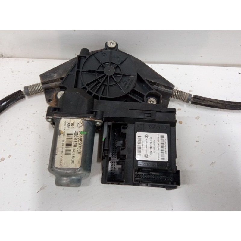 Recambio de elevalunas electrico izquierdo 3p para volkswagen golf v (1k1) 2.0 tdi 16v referencia OEM IAM 1K0959793G  