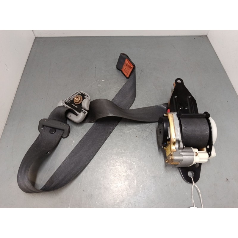 Recambio de cinturon seguridad delantero izquierdo para mitsubishi colt v (cj_, cp_) 1300 gl,glx (cj1a) referencia OEM IAM   