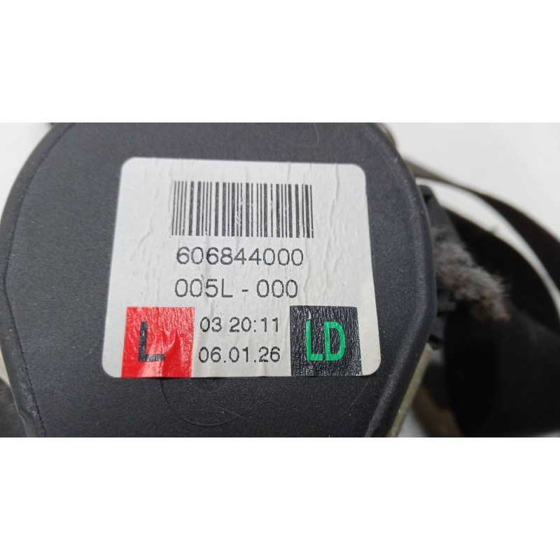 Recambio de cinturon seguridad delantero izquierdo para mitsubishi colt vi (z3_a, z2_a) 1.5 di-d (z39a) referencia OEM IAM 60684