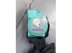 Recambio de cinturon seguridad trasero central para toyota corolla (_e12_) 1.4 vvt-i (zze120_) referencia OEM IAM C70181XPH   2