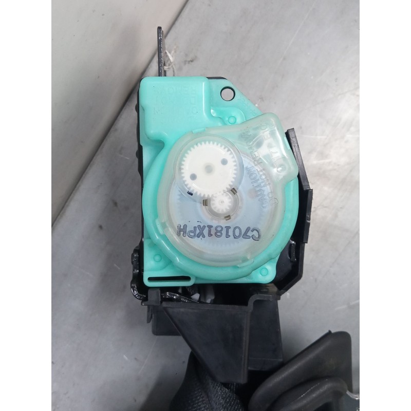 Recambio de cinturon seguridad trasero central para toyota corolla (_e12_) 1.4 vvt-i (zze120_) referencia OEM IAM C70181XPH  