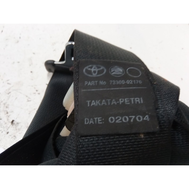Recambio de cinturon seguridad trasero derecho para toyota corolla (_e12_) 2.0 d-4d (cde120r_, cde120l_) referencia OEM IAM   