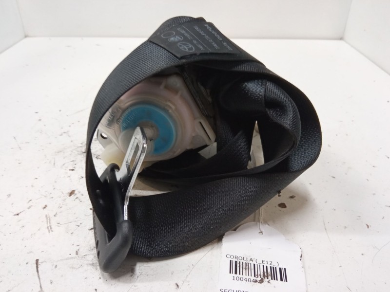 Recambio de cinturon seguridad trasero derecho para toyota corolla (_e12_) 2.0 d-4d (cde120r_, cde120l_) referencia OEM IAM   