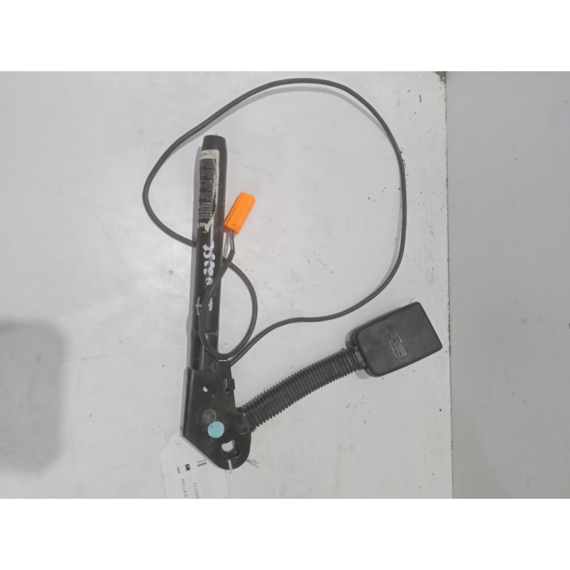 Recambio de anclaje con pretensor delantero izquierdo para ford focus i (daw, dbw) 1.8 tdci referencia OEM IAM   