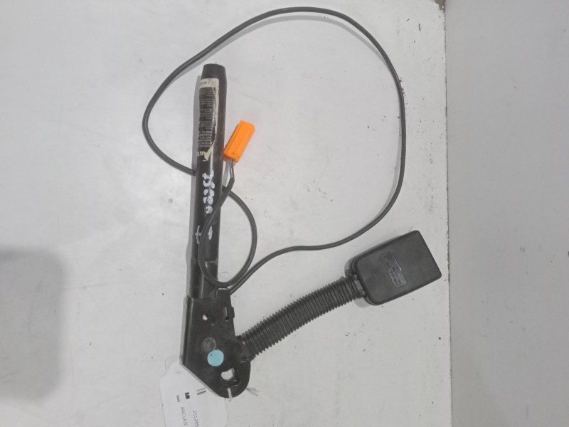 Recambio de anclaje con pretensor delantero izquierdo para ford focus i (daw, dbw) 1.8 tdci referencia OEM IAM   