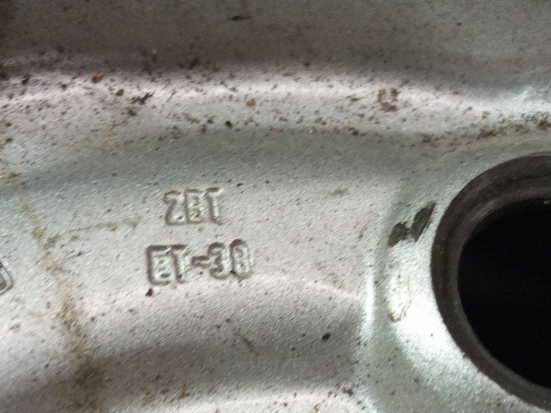 Recambio de llanta chapa 13´´ para volkswagen golf iii 1.8 gl 19 rv - 2e referencia OEM IAM   