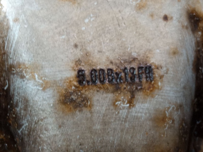 Recambio de llanta chapa 13´´ para peugeot 205 sr referencia OEM IAM   