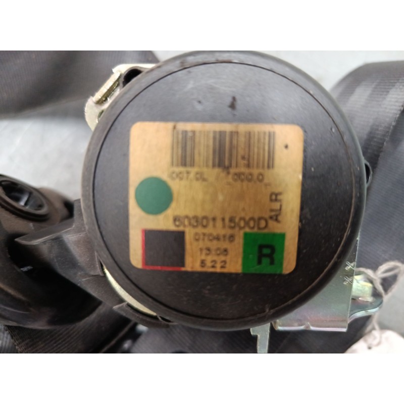 Recambio de cinturon seguridad trasero central para land rover discovery iii (l319) 2.7 td 4x4 referencia OEM IAM   
