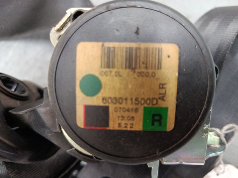 Recambio de cinturon seguridad trasero central para land rover discovery iii (l319) 2.7 td 4x4 referencia OEM IAM   