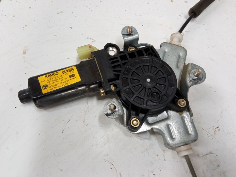 Recambio de elevalunas electrico delantero derecho para hyundai accent ii (lc) 1.5 referencia OEM IAM 9882025100  