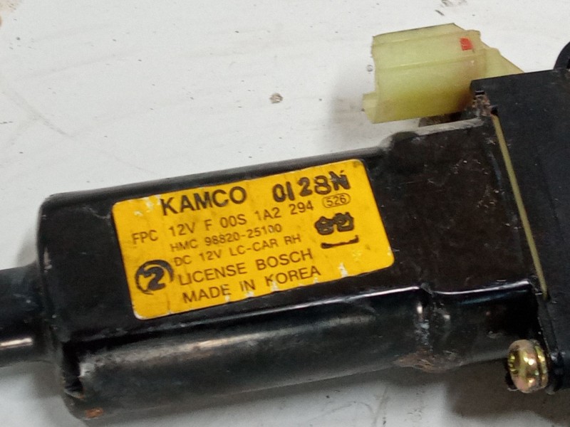 Recambio de elevalunas electrico delantero derecho para hyundai accent ii (lc) 1.5 referencia OEM IAM 9882025100  