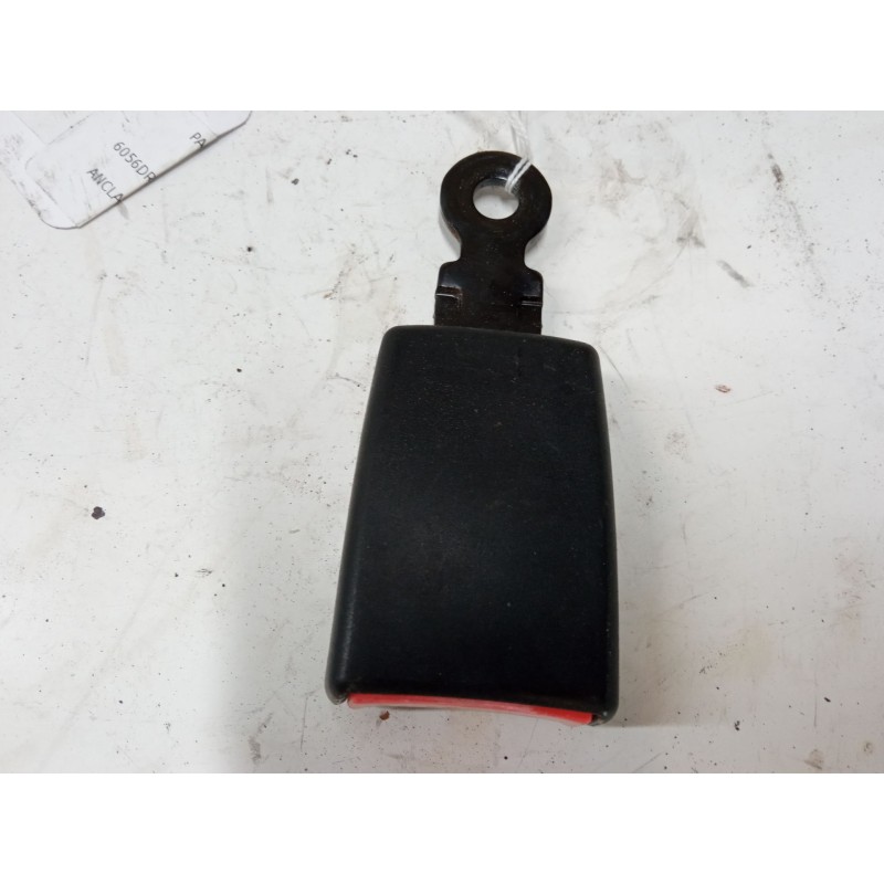 Recambio de anclaje cinturon delantero derecho para fiat panda / panda classic (169_) 1.3 d multijet (169.axc1a) referencia OEM 