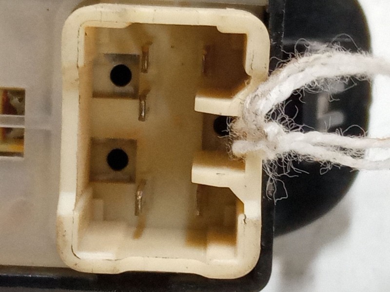 Recambio de mando elevalunas trasero derecho para hyundai accent ii (lc) 1.5 referencia OEM IAM   