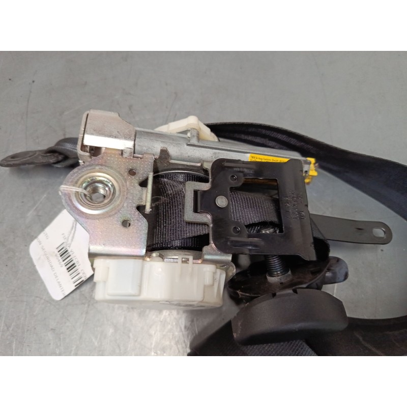 Recambio de cinturon seguridad delantero izquierdo para ford fiesta vi (cb1, ccn) 1.6 tdci referencia OEM IAM   