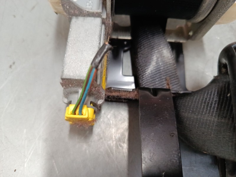 Recambio de cinturon seguridad delantero izquierdo para ford fiesta vi (cb1, ccn) 1.6 tdci referencia OEM IAM   