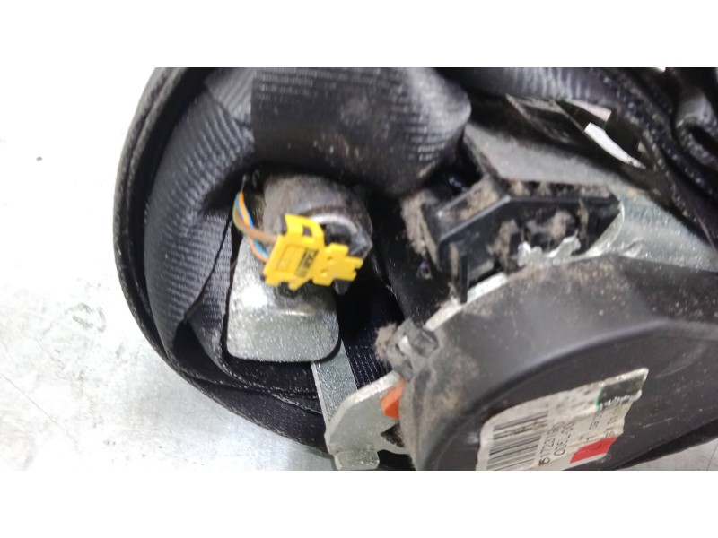 Recambio de cinturon seguridad delantero izquierdo para ford focus iii 1.6 tdci referencia OEM IAM 617231900  