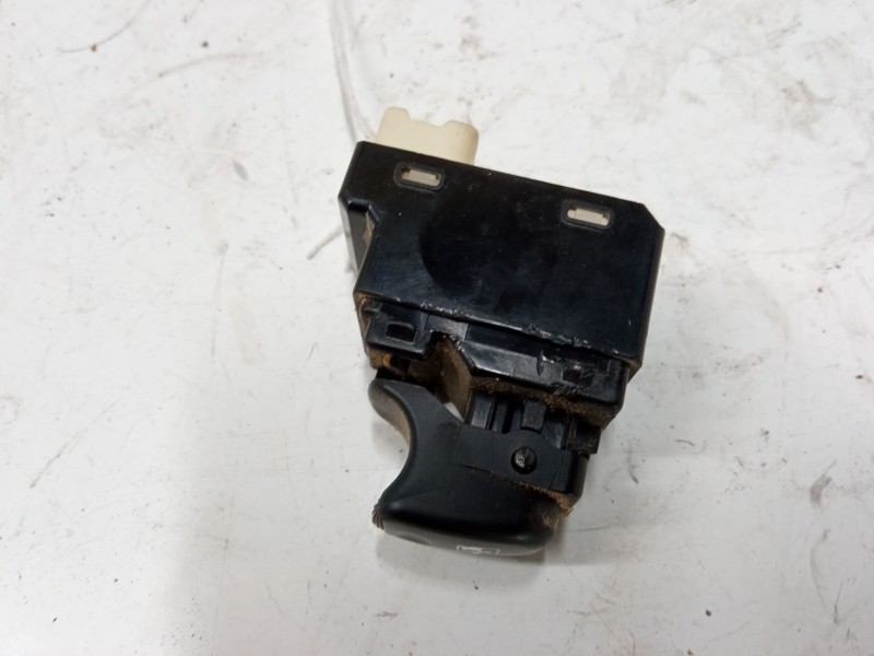 Recambio de mando elevalunas delantero derecho para hyundai accent ii (lc) 1.5 referencia OEM IAM   