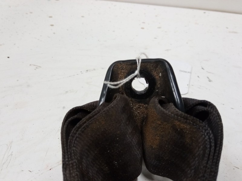 Recambio de anclaje cinturon trasero izquierdo para fiat panda / panda classic (169_) 1.3 d multijet (169.axc1a) referencia OEM 