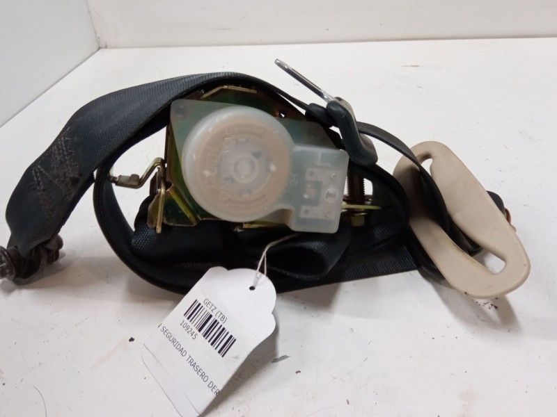 Recambio de cinturon seguridad trasero derecho para hyundai getz (tb) 1.5 crdi referencia OEM IAM   