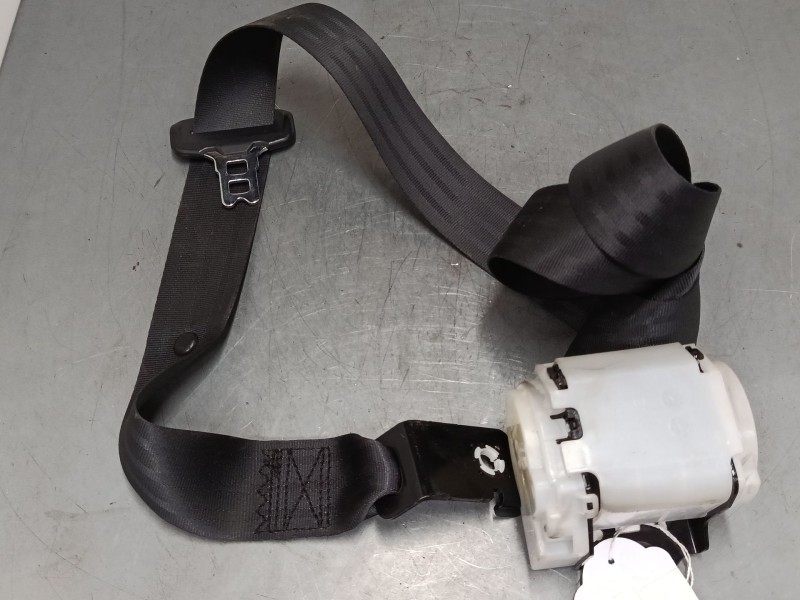 Recambio de cinturon seguridad trasero central para hyundai i30 (gd) 1.4 crdi referencia OEM IAM   