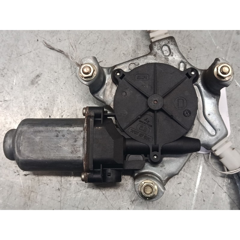 Recambio de elevalunas electrico delantero derecho para renault clio ii (bb_, cb_) 1.5 dci (b/cb08) referencia OEM IAM   