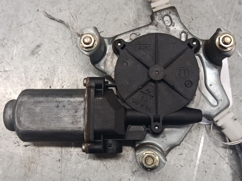 Recambio de elevalunas electrico delantero derecho para renault clio ii (bb_, cb_) 1.5 dci (b/cb08) referencia OEM IAM   